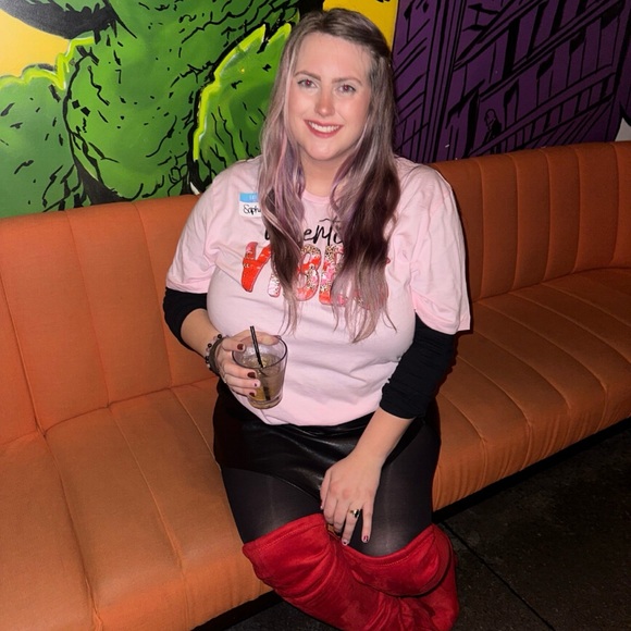 Meet your Posher, Sophie - Picture 2 of 4
